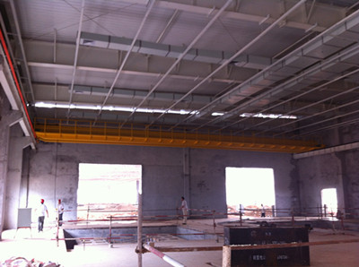 LH5t電動(dòng)雙梁橋式起重機(jī) LH5t電動(dòng)雙梁橋式起重機(jī)